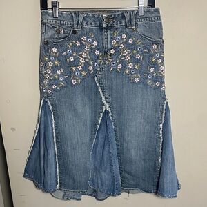 Candie's Blue Denim midi fairy Skirt with Floral Embroidery